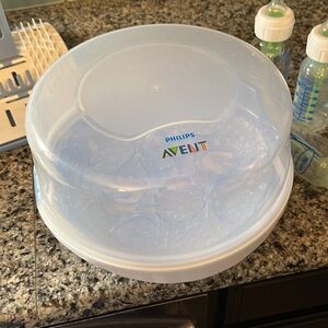 Philips Avent White Microwave Steam Sterilizer